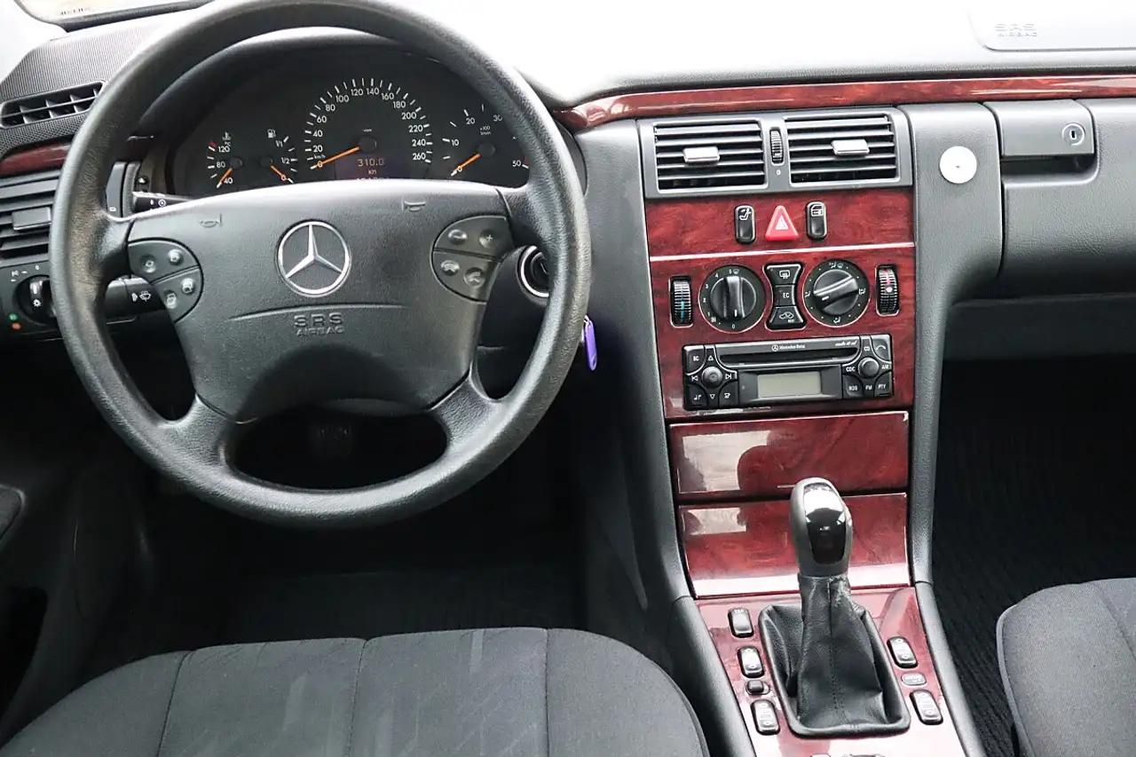 Mercedes-Benz E 200 Classic CDI, foto 11