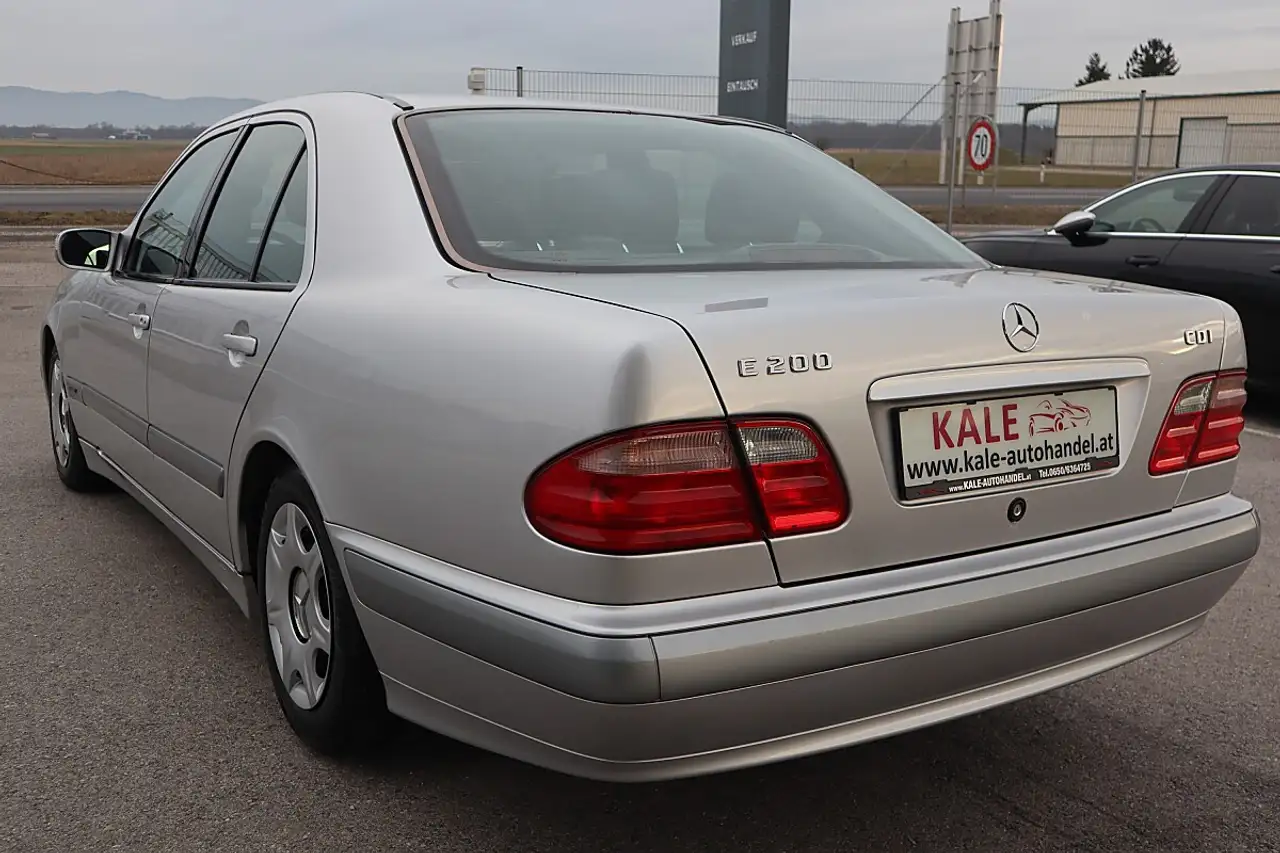 Mercedes-Benz E 200 Classic CDI, foto 10