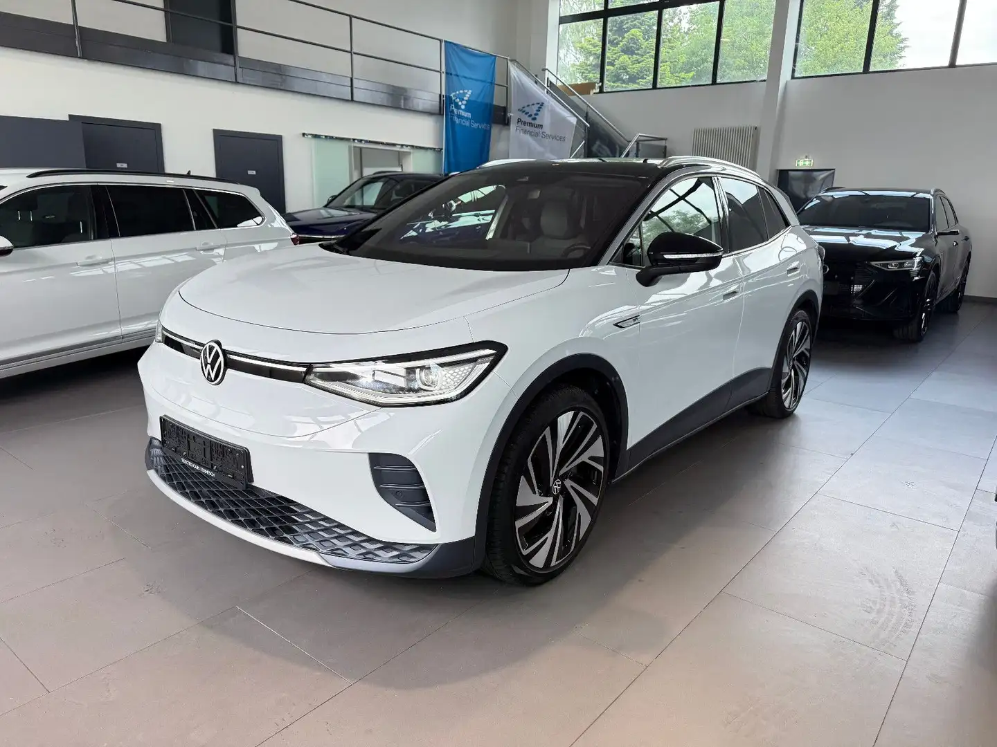 Volkswagen ID.4 Pro Performance 150 kW 1st Max MATRIX/AHK Weiß - 1