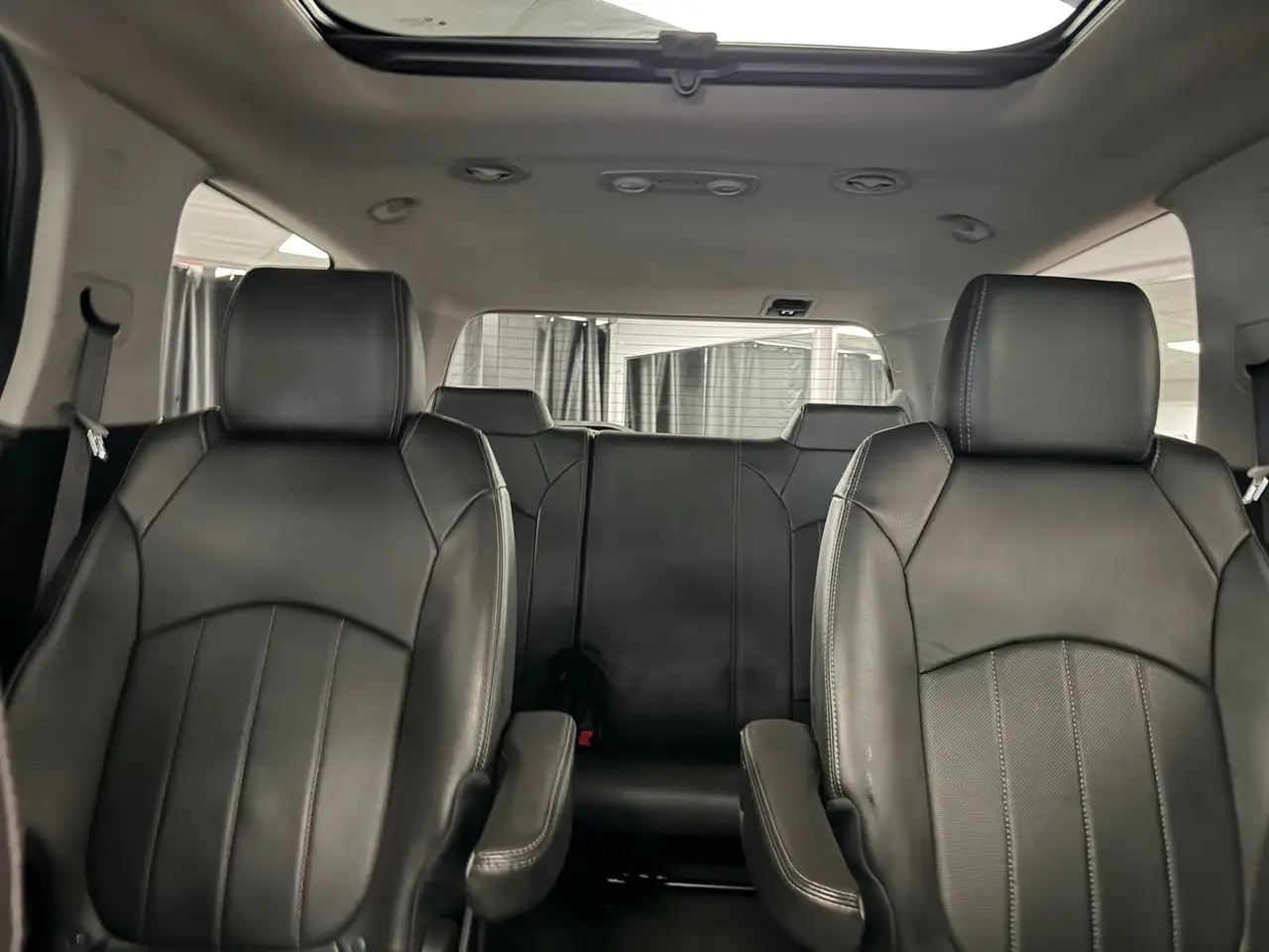 GMC Acadia снимка GMC Acadia
