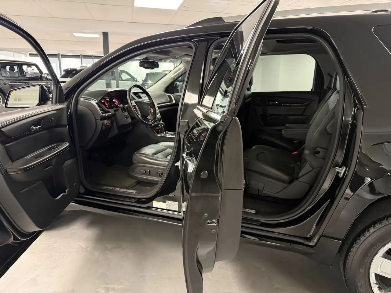 GMC Acadia снимка GMC Acadia