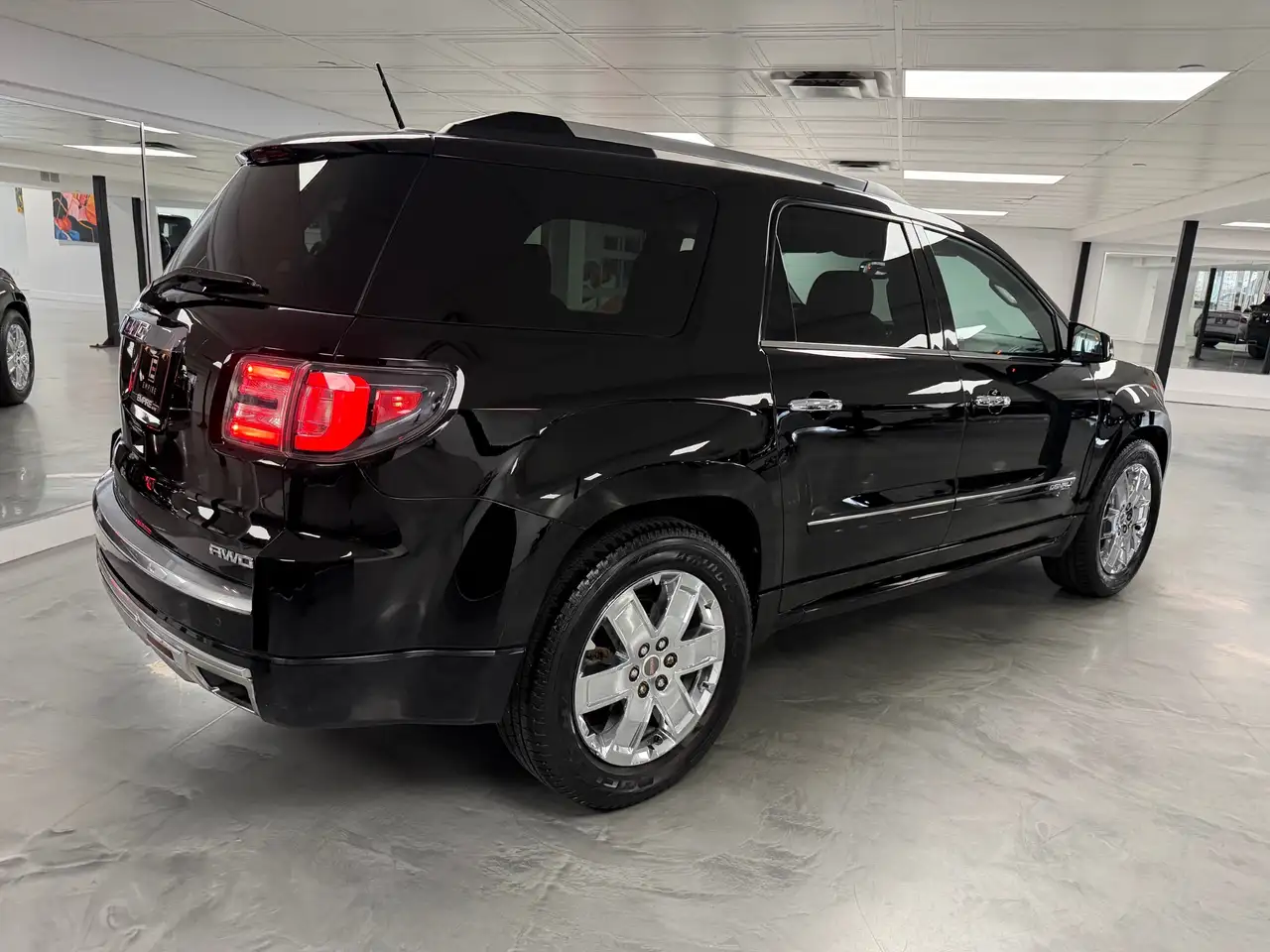 GMC Acadia снимка GMC Acadia