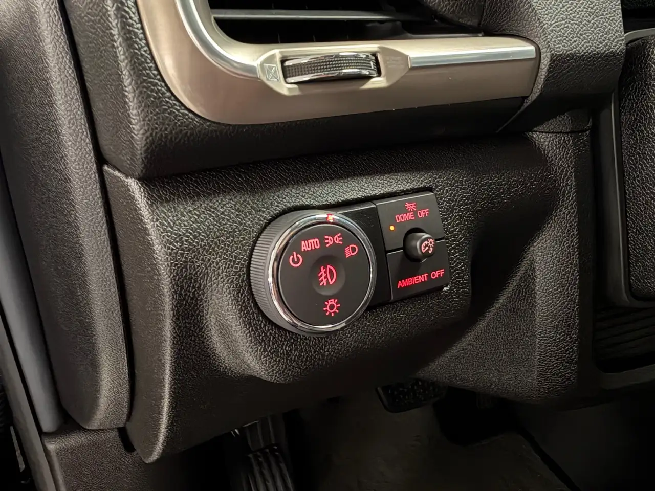 GMC Acadia снимка GMC Acadia