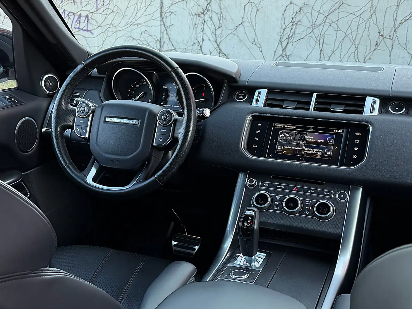 Land Rover Range Rover Sport 3,0 TDV6 HSE // PANORAMA // GARANTIE Silber - 2