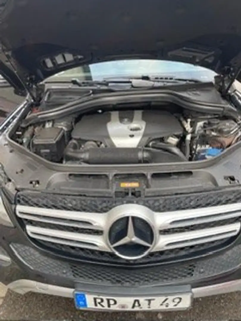 Mercedes-Benz GLE 250 GLE 250 d Schwarz - 2