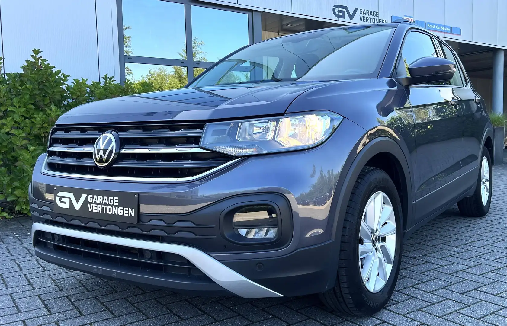 VOLKSWAGEN T-cross