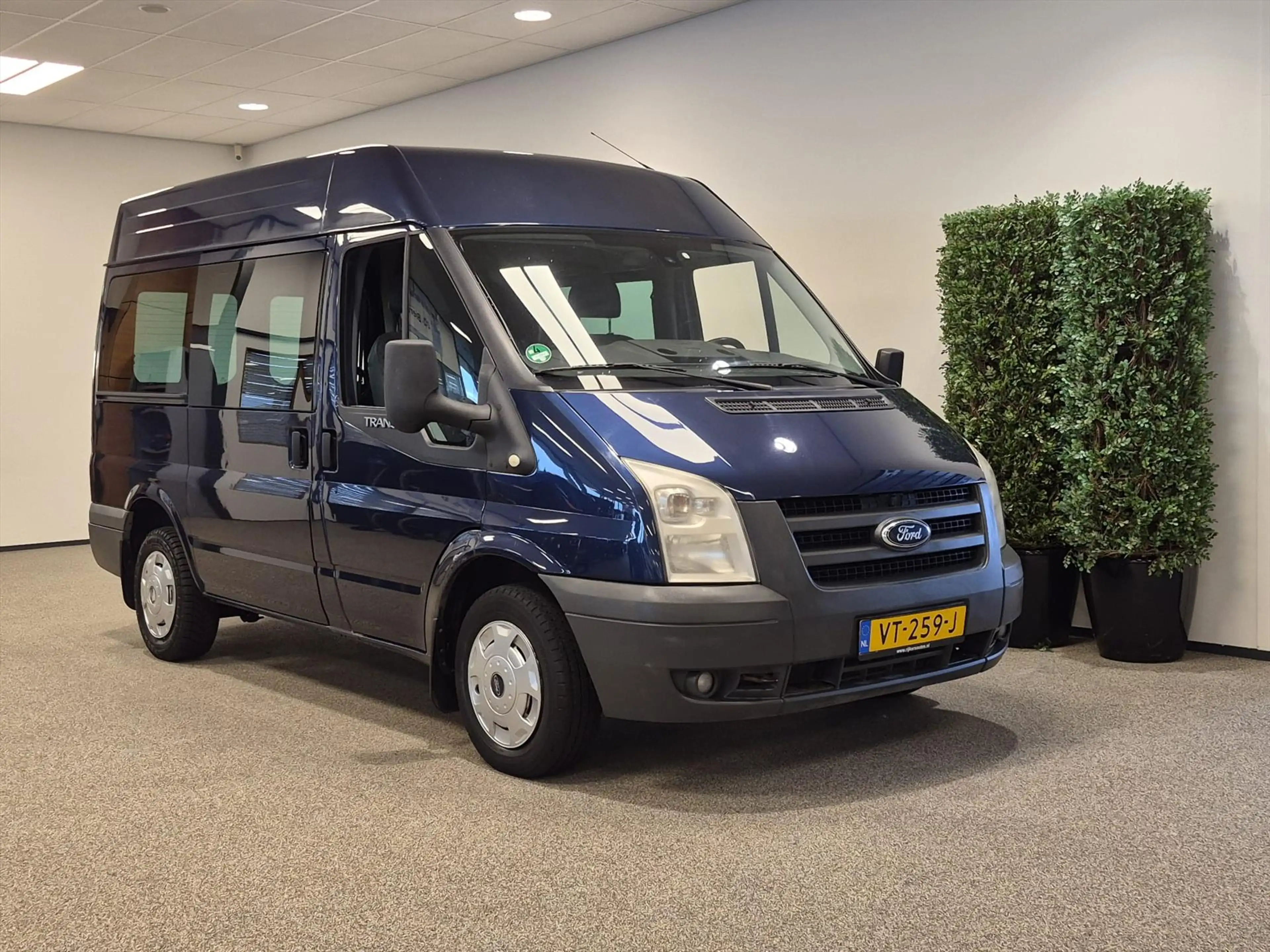 Ford Transit L1H2 Rolstoelbus 4+1 — photo 7