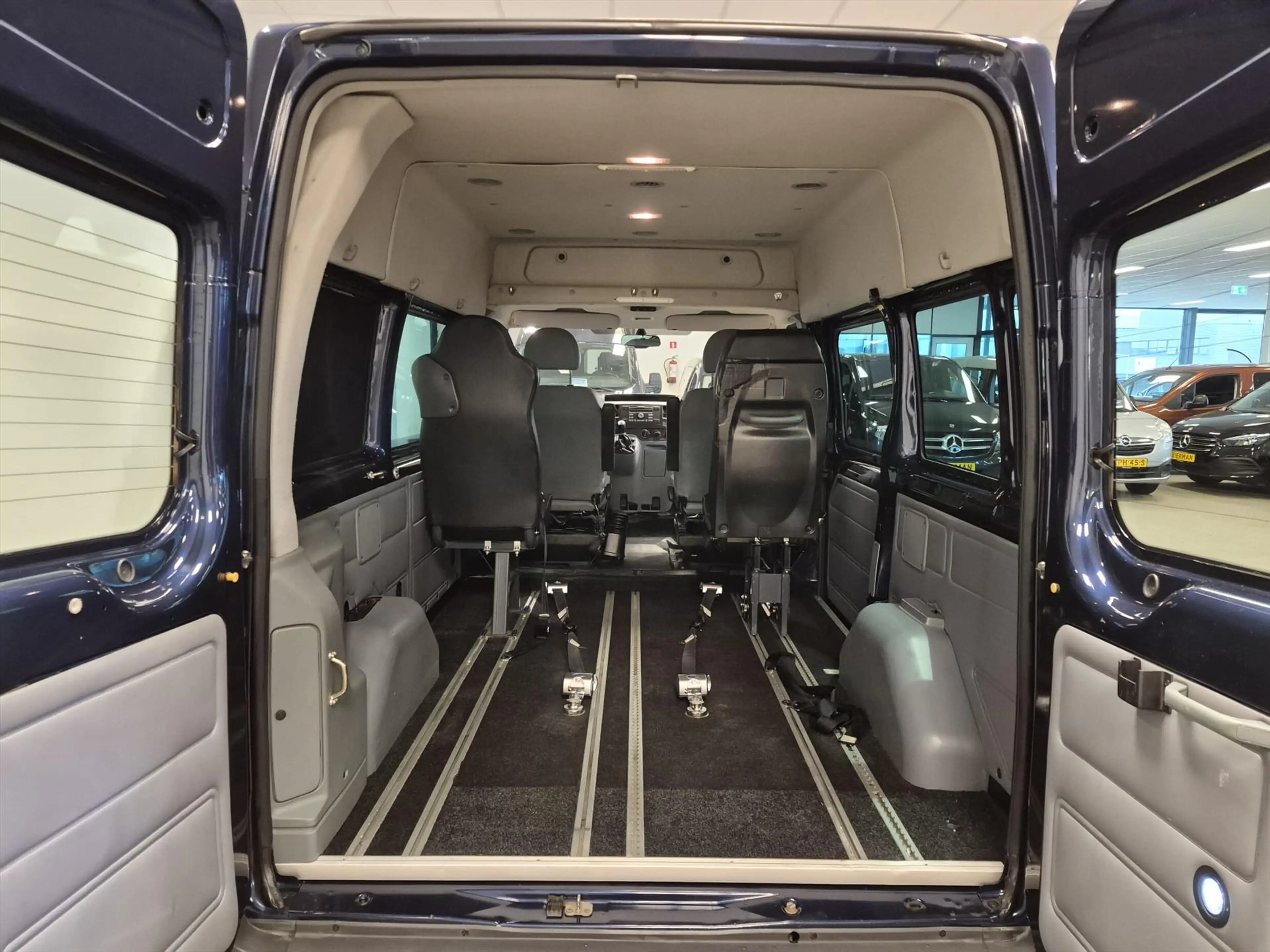 Ford Transit L1H2 Rolstoelbus 4+1 — photo 5
