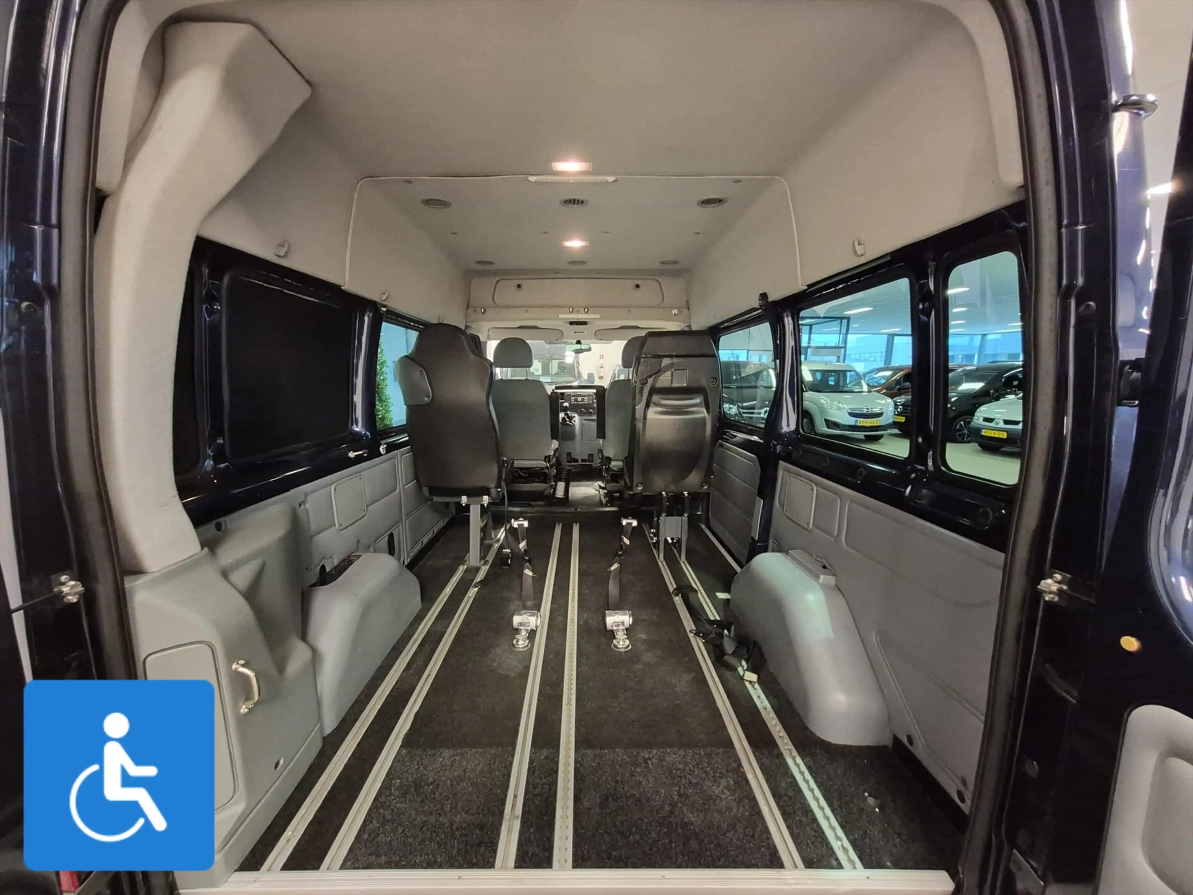 Ford Transit L1H2 Rolstoelbus 4+1 — photo 2
