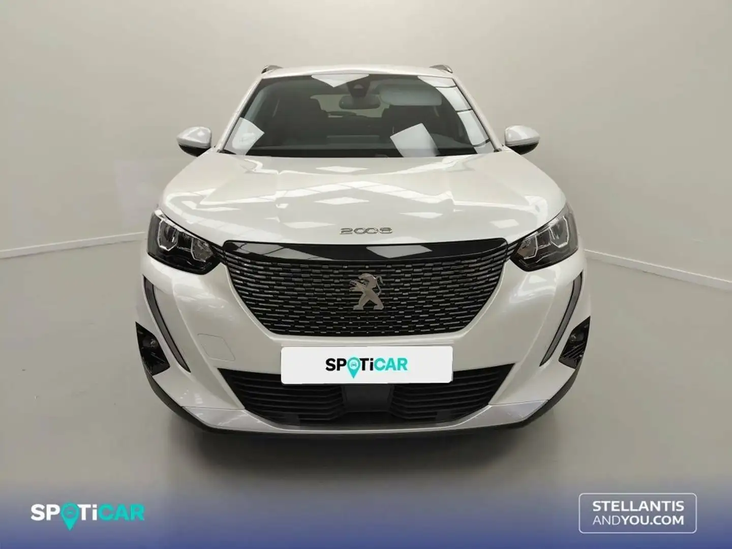 Peugeot 2008 1.2 PureTech S&S Allure Pack EAT8 130 Weiß - 2