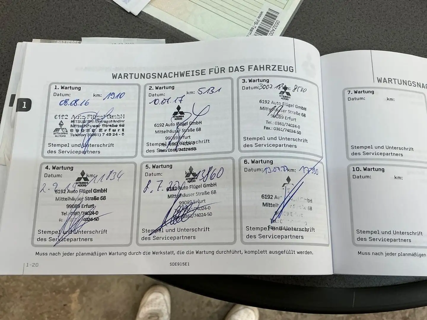 Mitsubishi Pajero 3.2 DI-D Top*1.HAND*23.990KM*3T. ZUGLAST Grau - 2