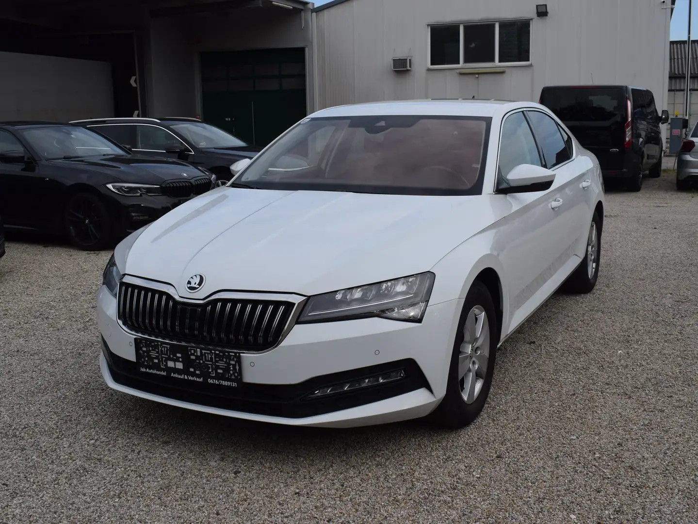 Skoda Superb 2,0 TDI Ambition DSG Blanc - 1