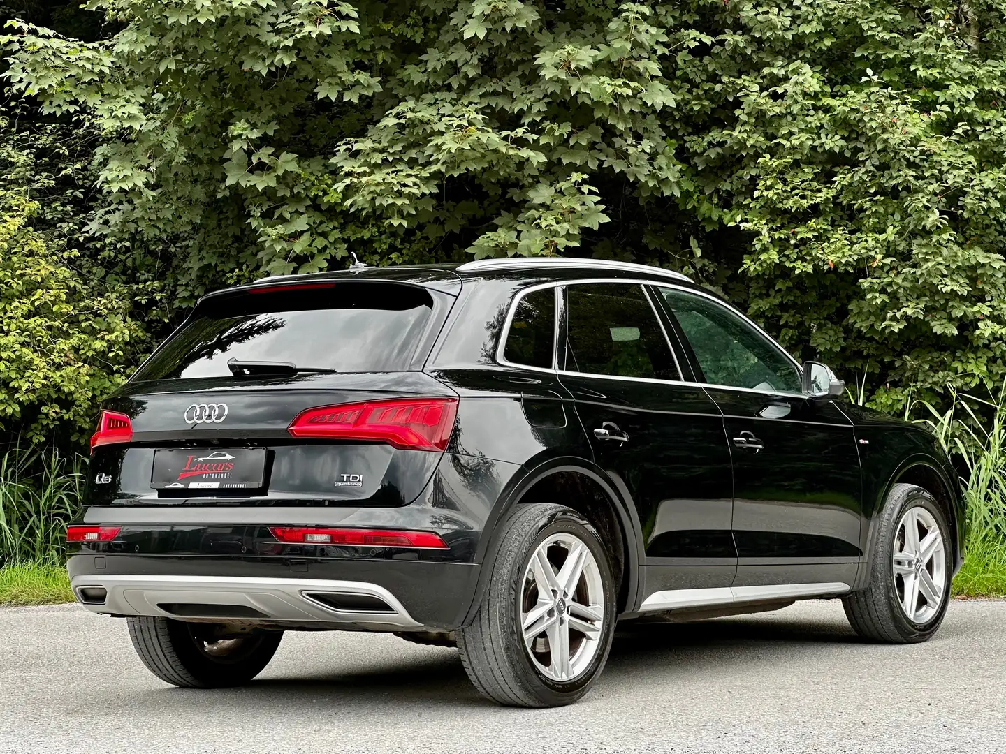 Audi Q5 quattro sport S-Line AHK*AUT*LED*4x4*NAVI*LEDER* Black - 2
