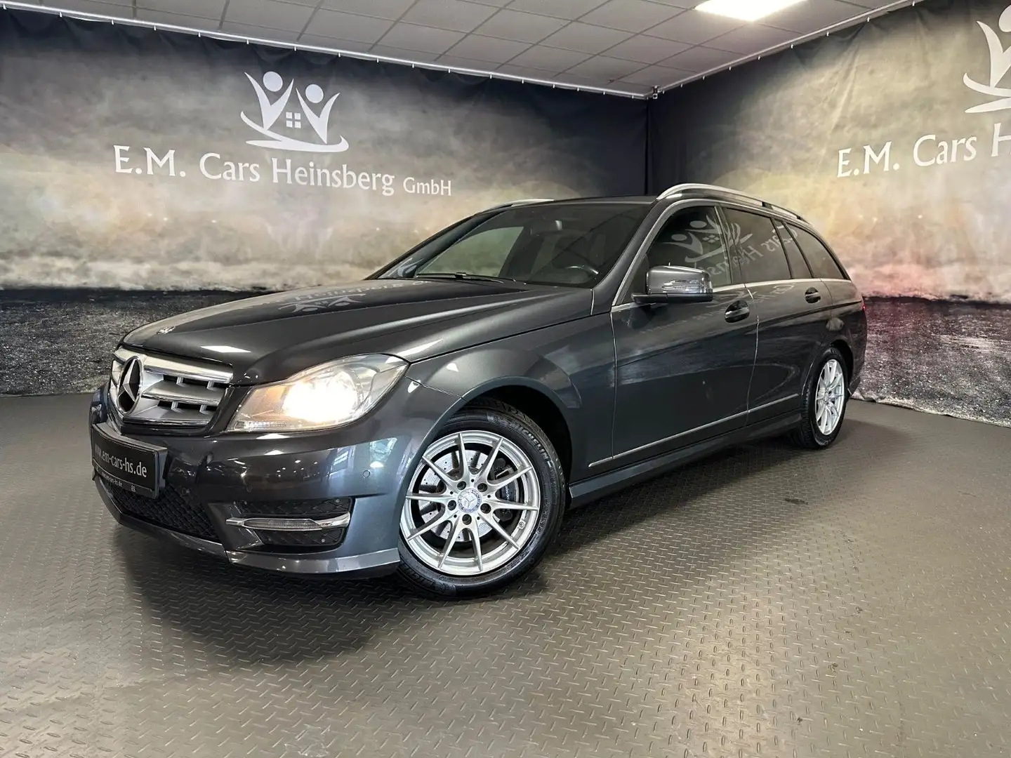 Mercedes-Benz C 250 T CGI AMG-Line Avantg. Autom. NAVI PDC Grau - 2