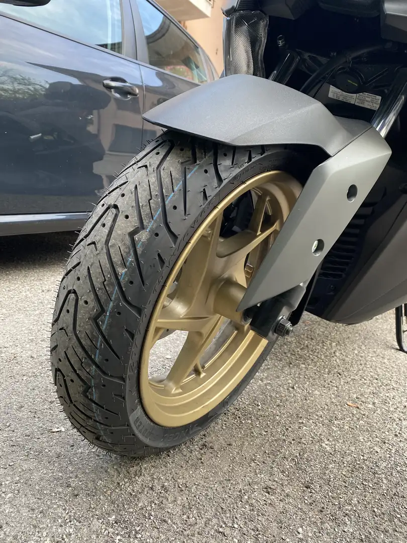 Yamaha X-Max 300 iron max - 2