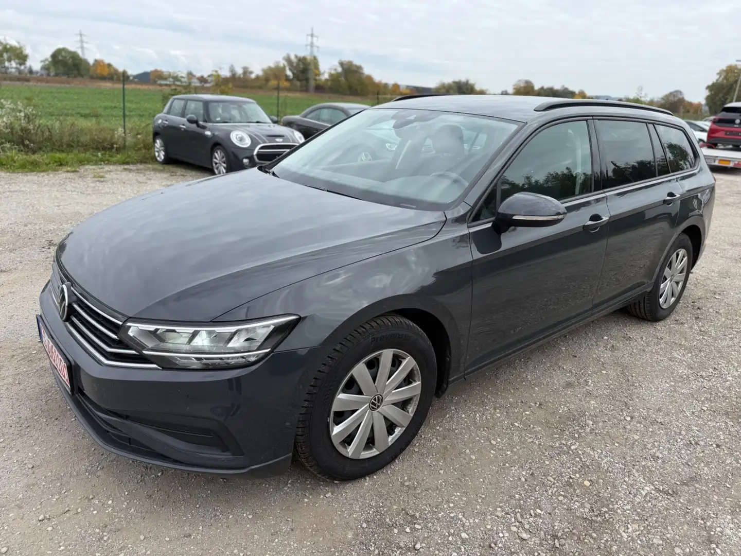 Volkswagen Passat Variant Conceptline / NAVI/ Gris - 1