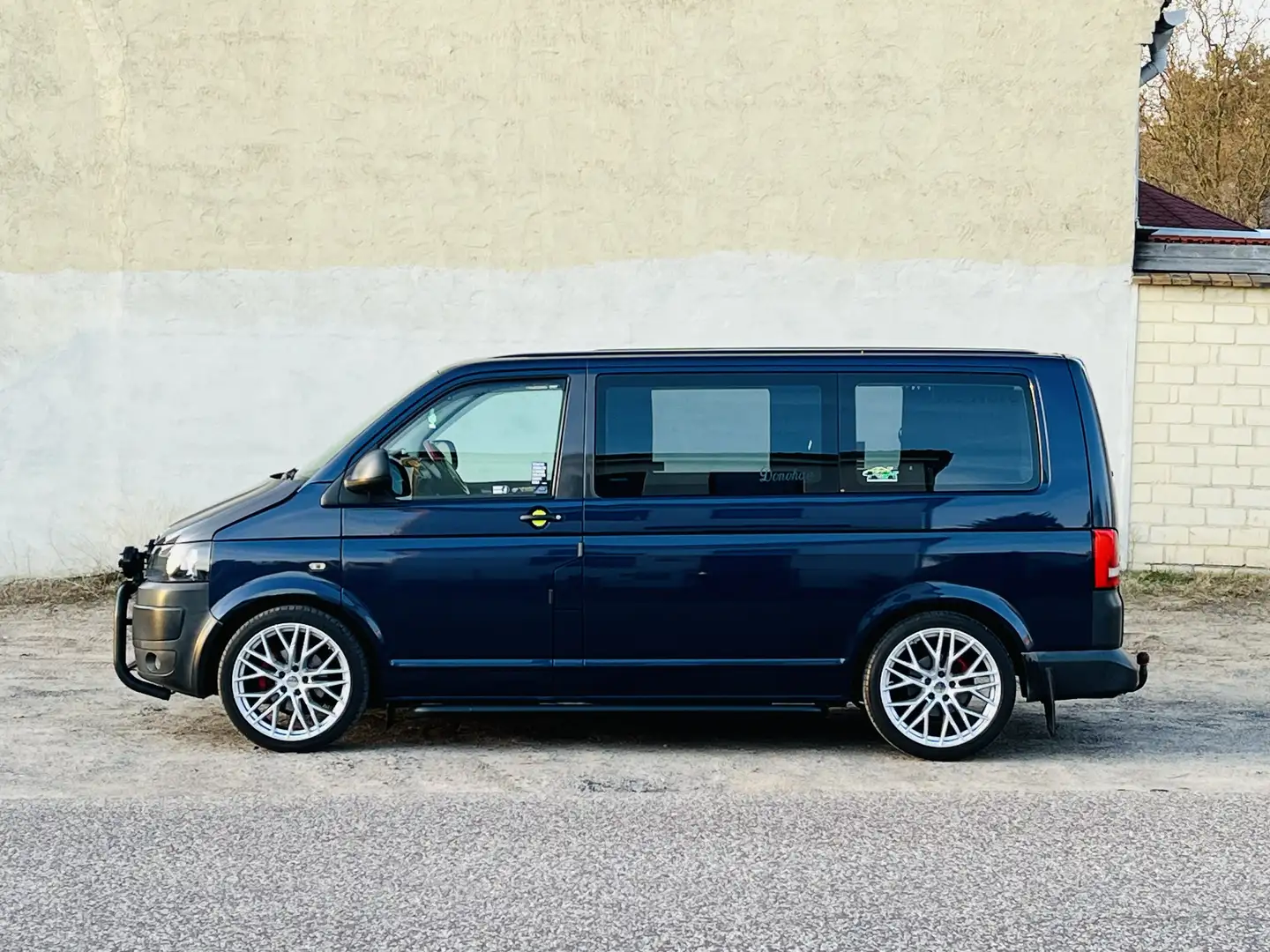 Volkswagen T5 Multivan Caravelle Trendline Blau - 1