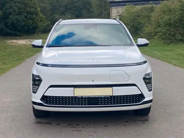 Hyundai Kona view 2