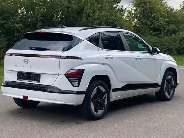 Hyundai Kona view 6