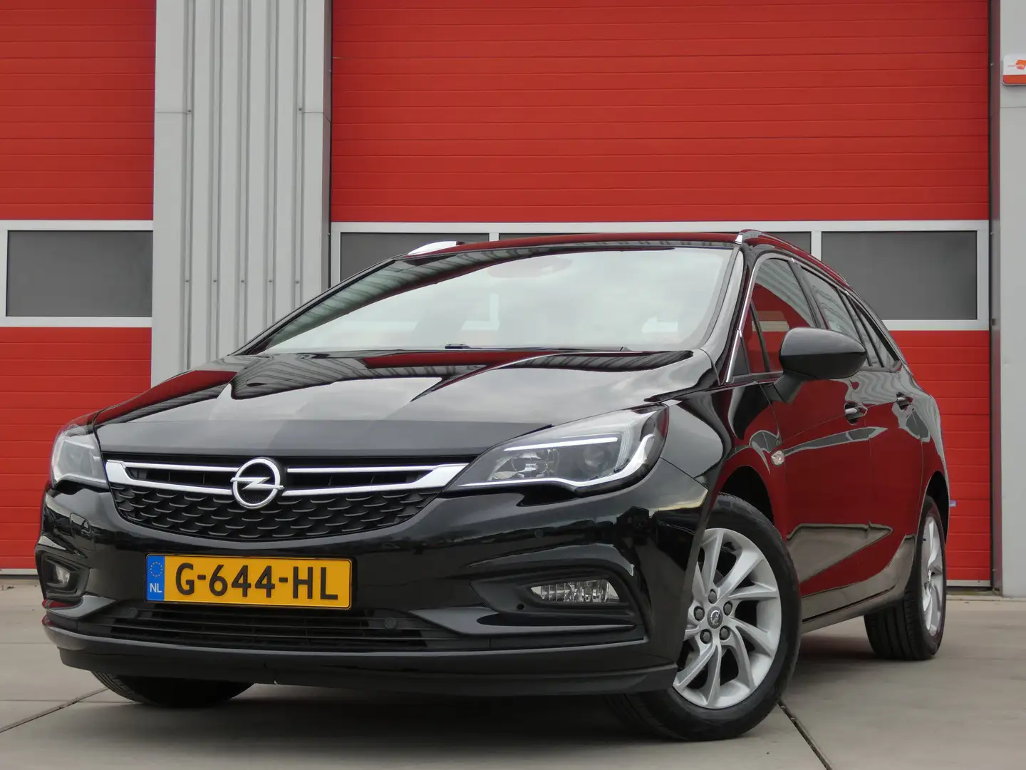 Opel Astra Sports Tourer 1.0 Turbo Executive/ lage km/ zeer m Zwart - 1