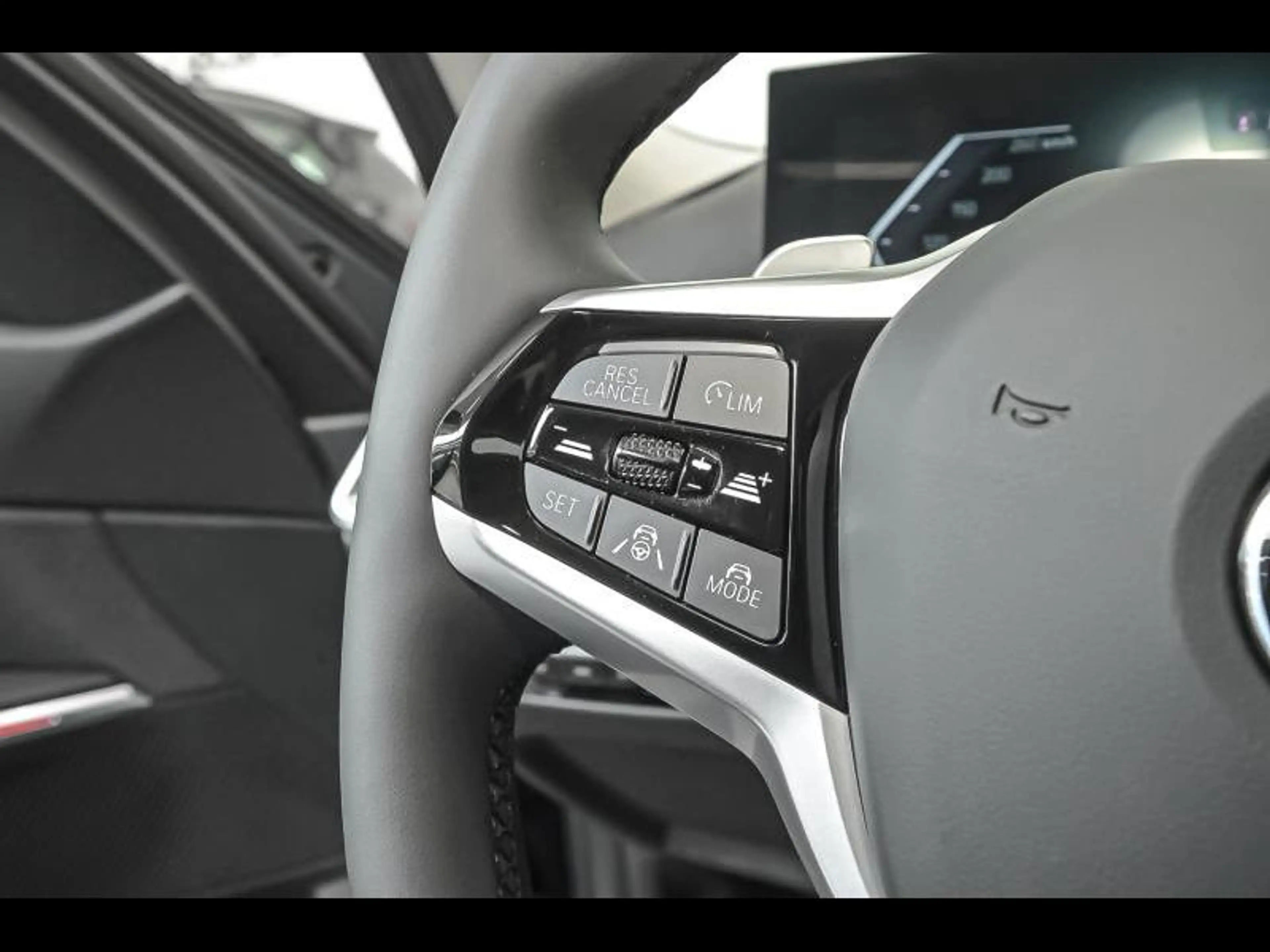 BMW 318 i Touring — photo 17
