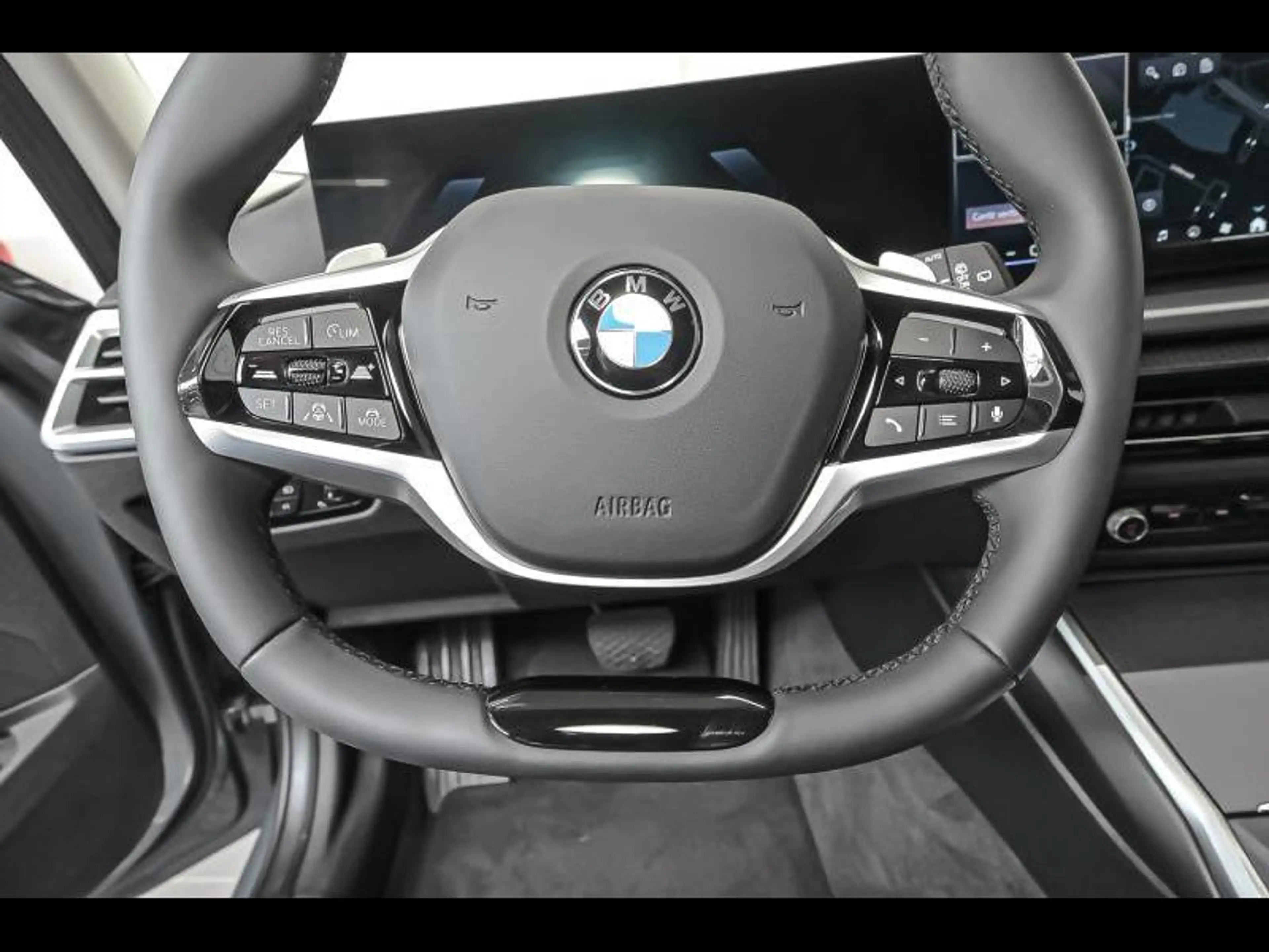 BMW 318 i Touring — photo 9