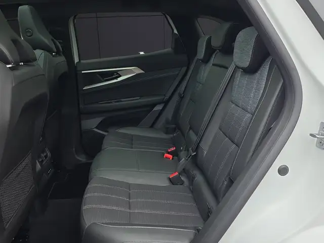 Renault Austral view 9