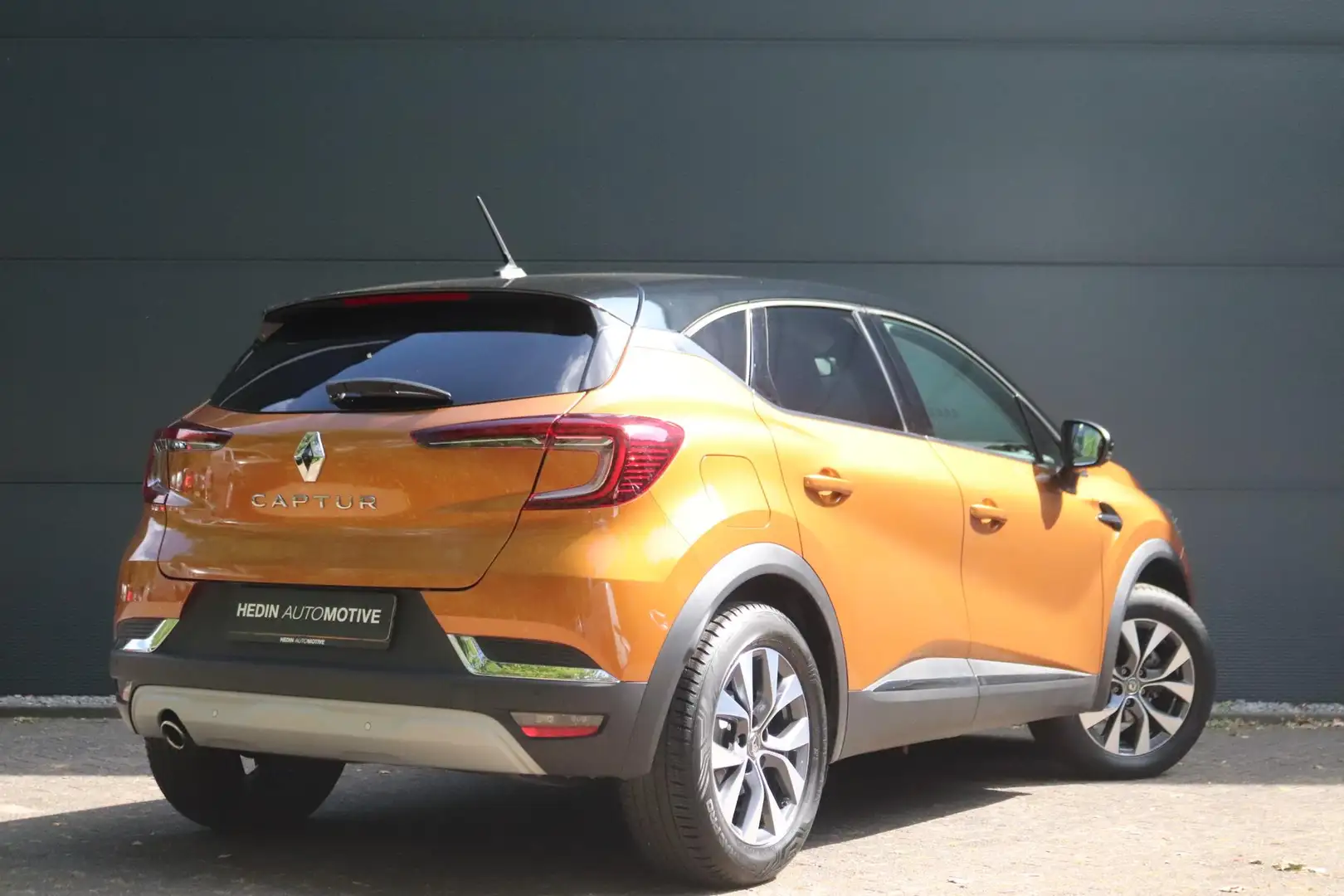 Renault Captur 1.3 TCe 130 Intens | camera | adaptieve cruise con Oranje - 2