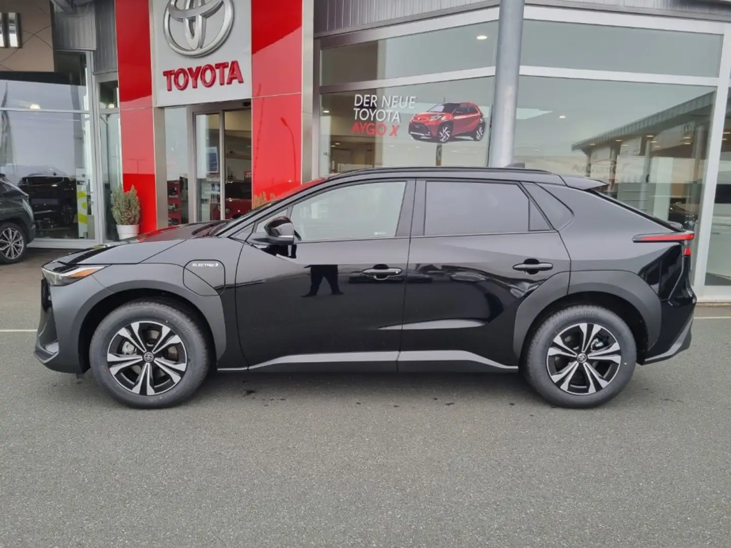 Toyota bZ4X 150kw Comfort-Paket 2WD 3-phasig Schwarz - 2