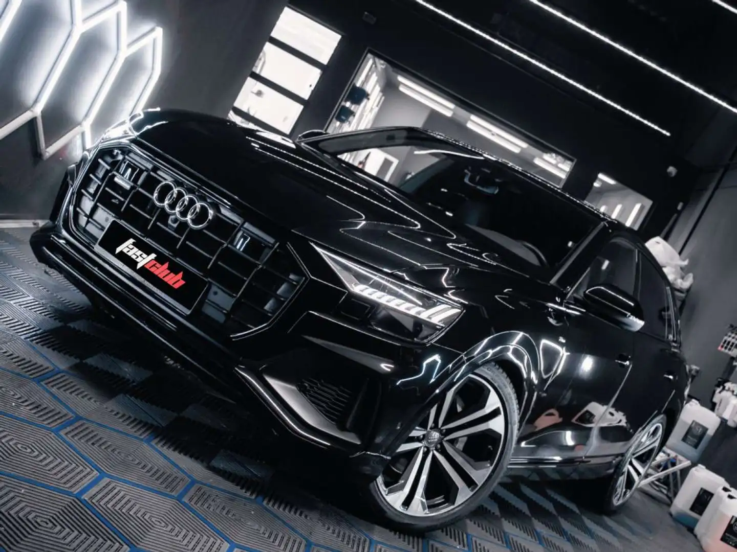 Audi Q8 50 TDI S LINE MEHV FULL OPTIONS Noir - 1