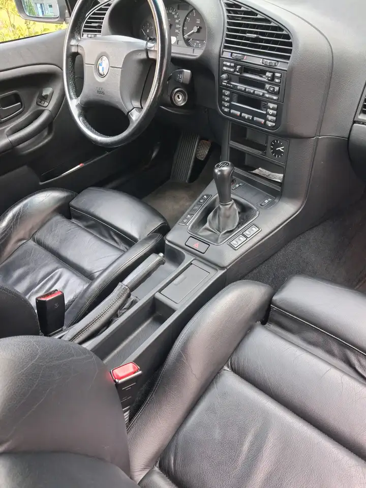 BMW 318i Exclusiv Edition, foto 5