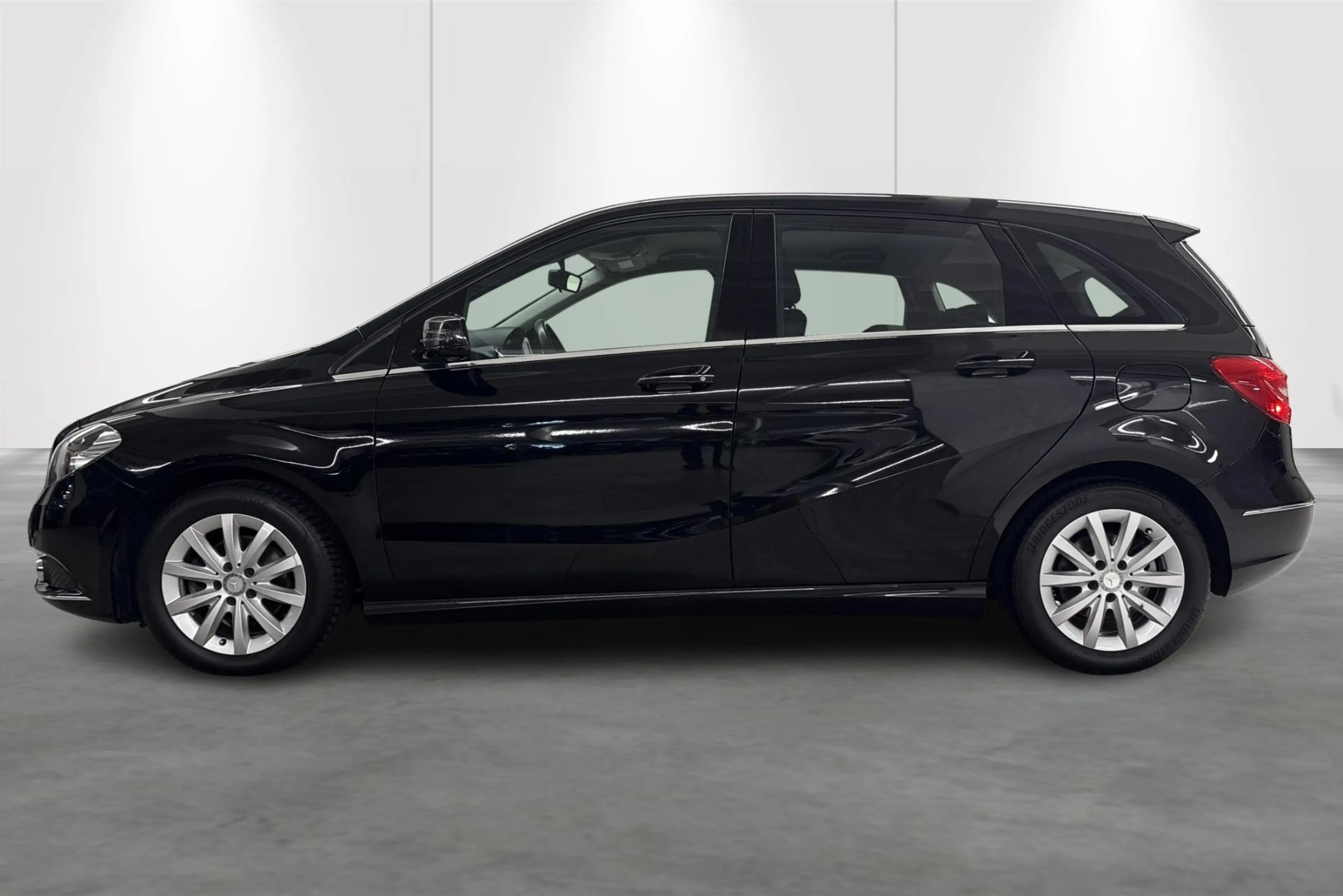 Mercedes-Benz B 180 B CDI DCT — photo 3