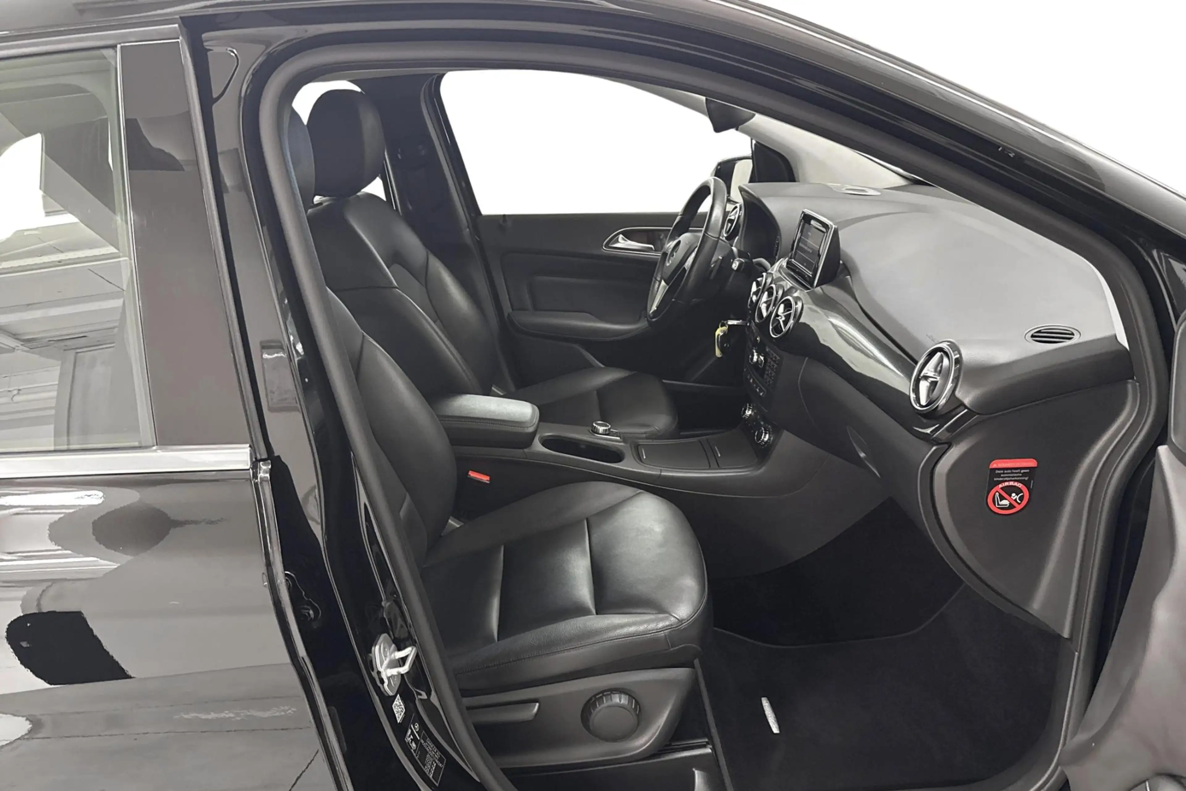 Mercedes-Benz B 180 B CDI DCT — photo 6