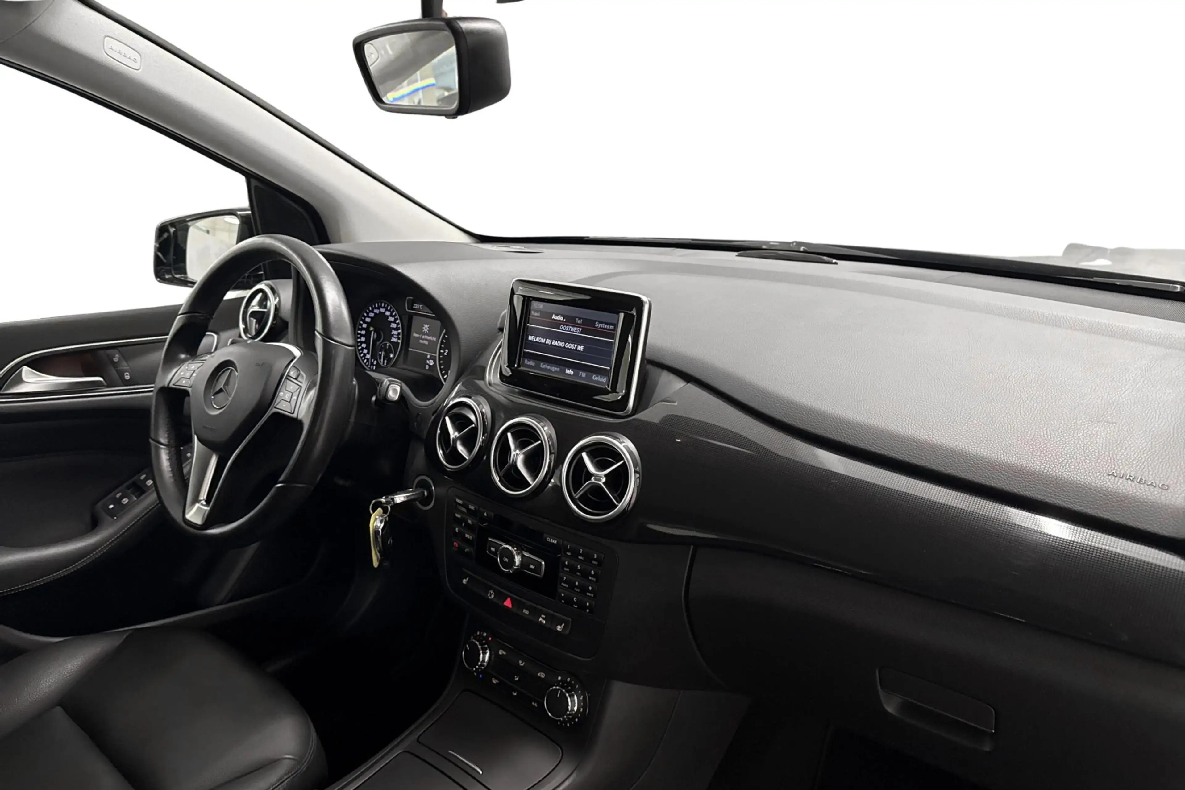 Mercedes-Benz B 180 B CDI DCT — photo 5