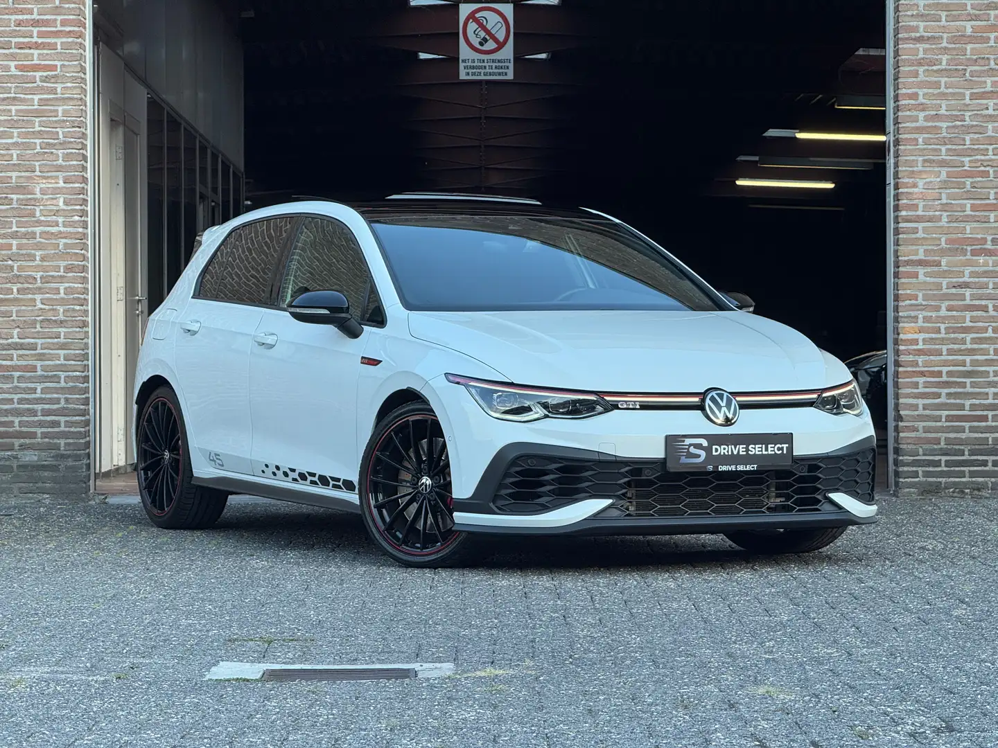 Volkswagen Golf GTI Clubsport 45 Jahre | Pano | Akrapovic | H&K | IQ Blanc - 1