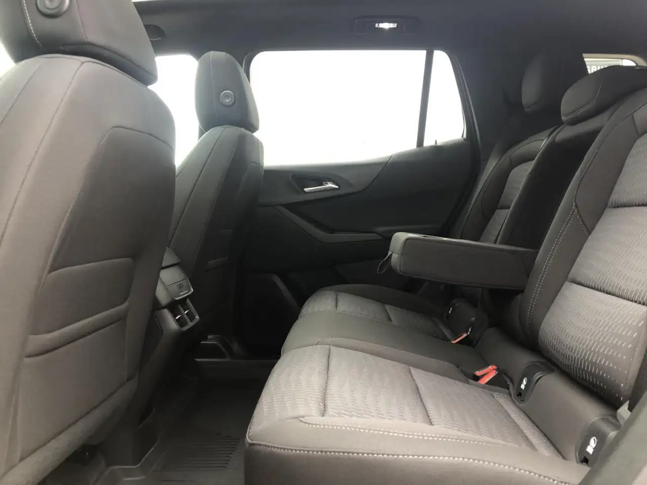 Chevrolet Equinox photo Chevrolet Equinox
