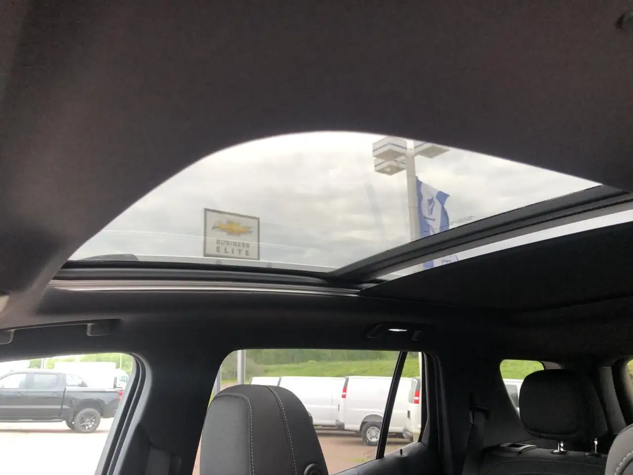 Chevrolet Equinox photo Chevrolet Equinox