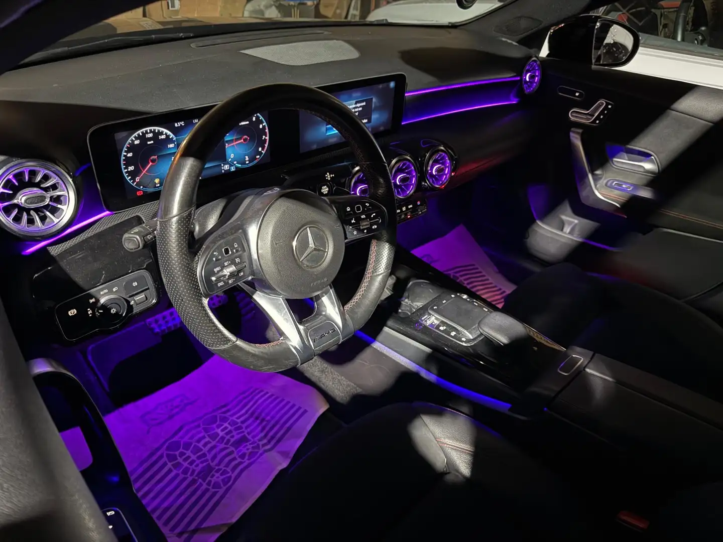 Mercedes-Benz A 220 AMG | Pano |Night| Sfeerverlichting | Zwart - 2