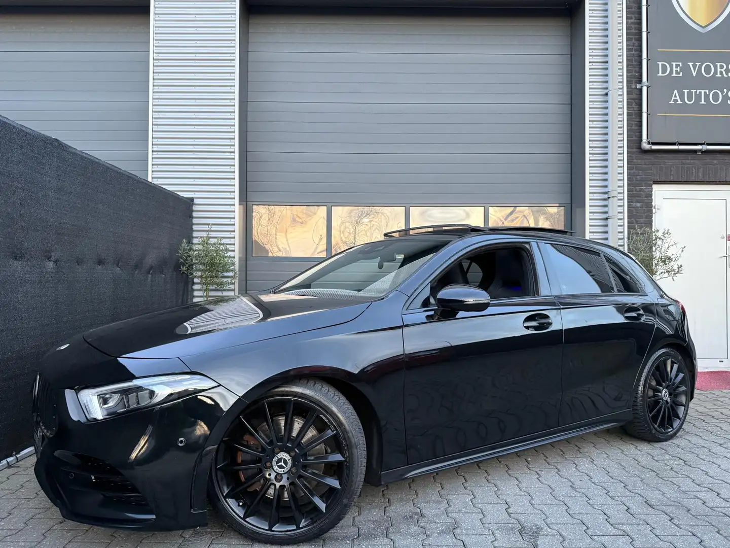 Mercedes-Benz A 220 AMG | Pano |Night| Sfeerverlichting | Zwart - 1
