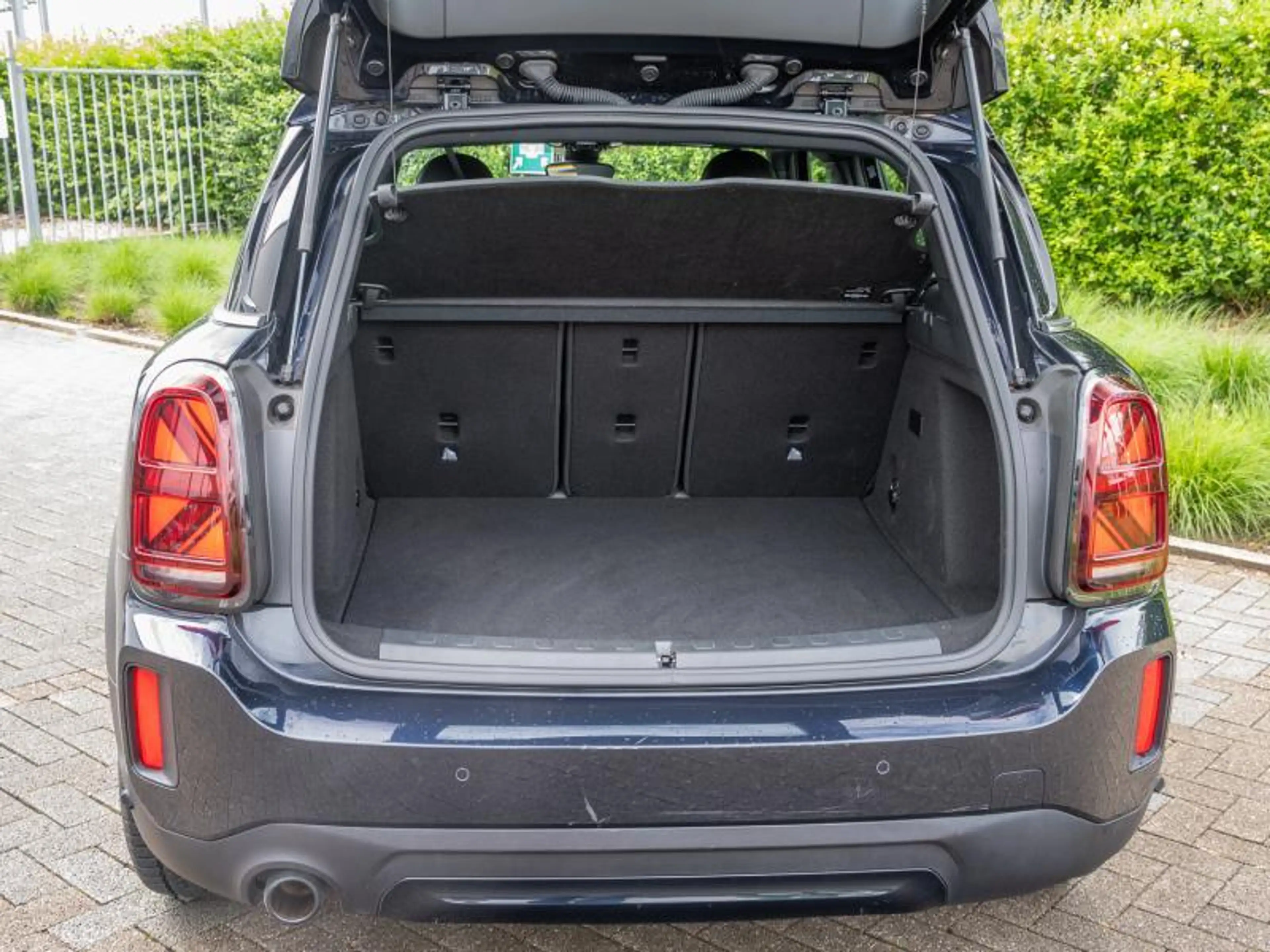 MINI Cooper SE Countryman Classic Trim — photo 10