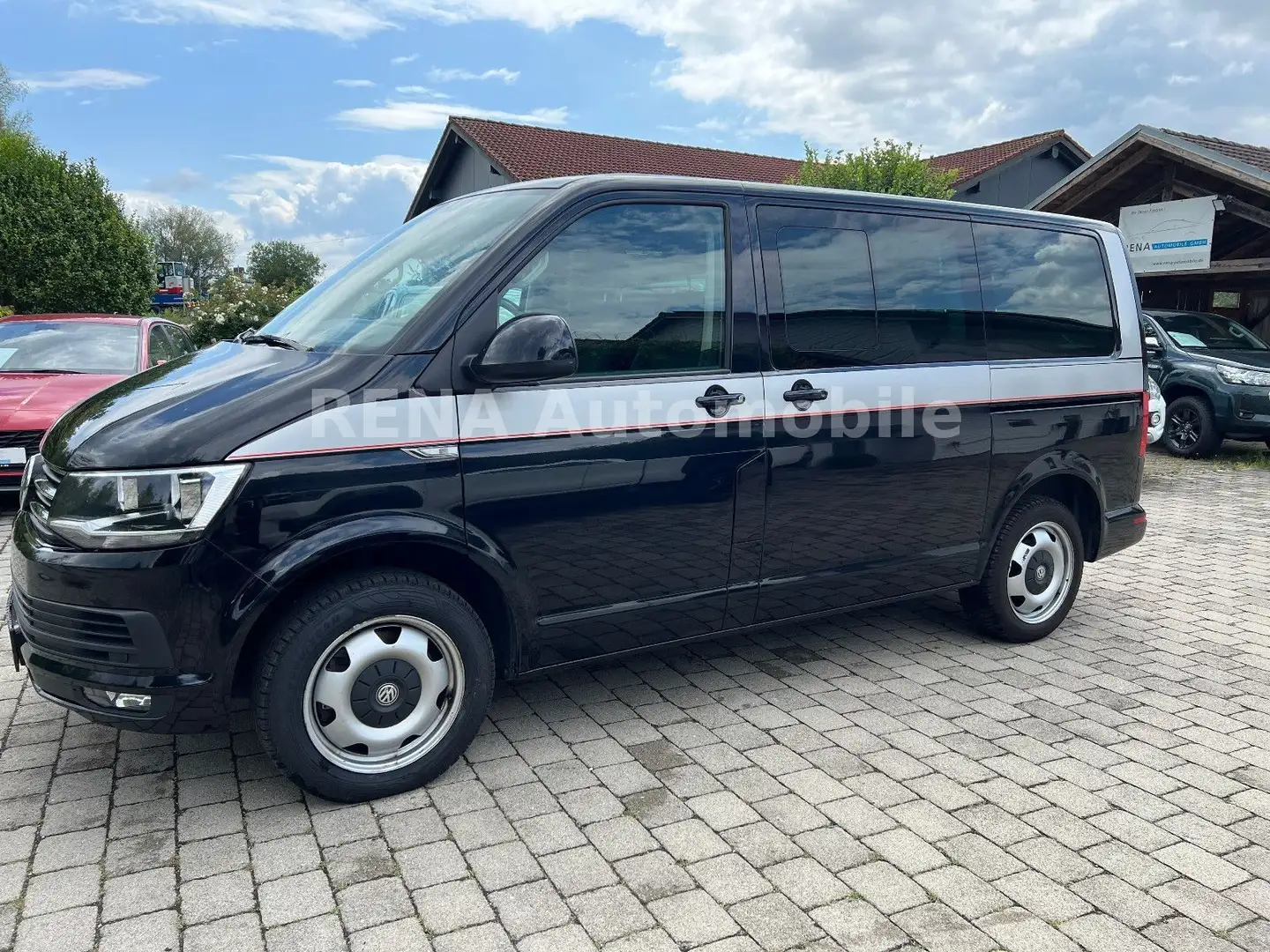 Volkswagen T6 Multivan T6 Caravelle Comfortline 4Motion NAVI*AHK*8-Sitz Schwarz - 2