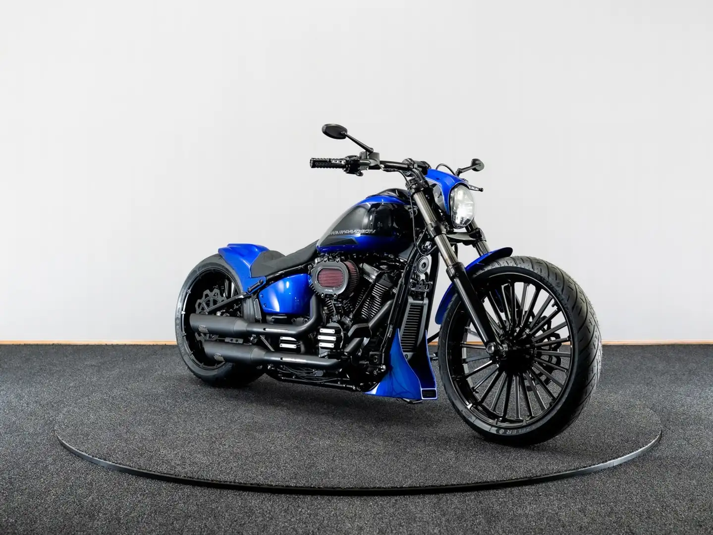 Harley-Davidson Breakout FXBR Solid Color Blauw - 1