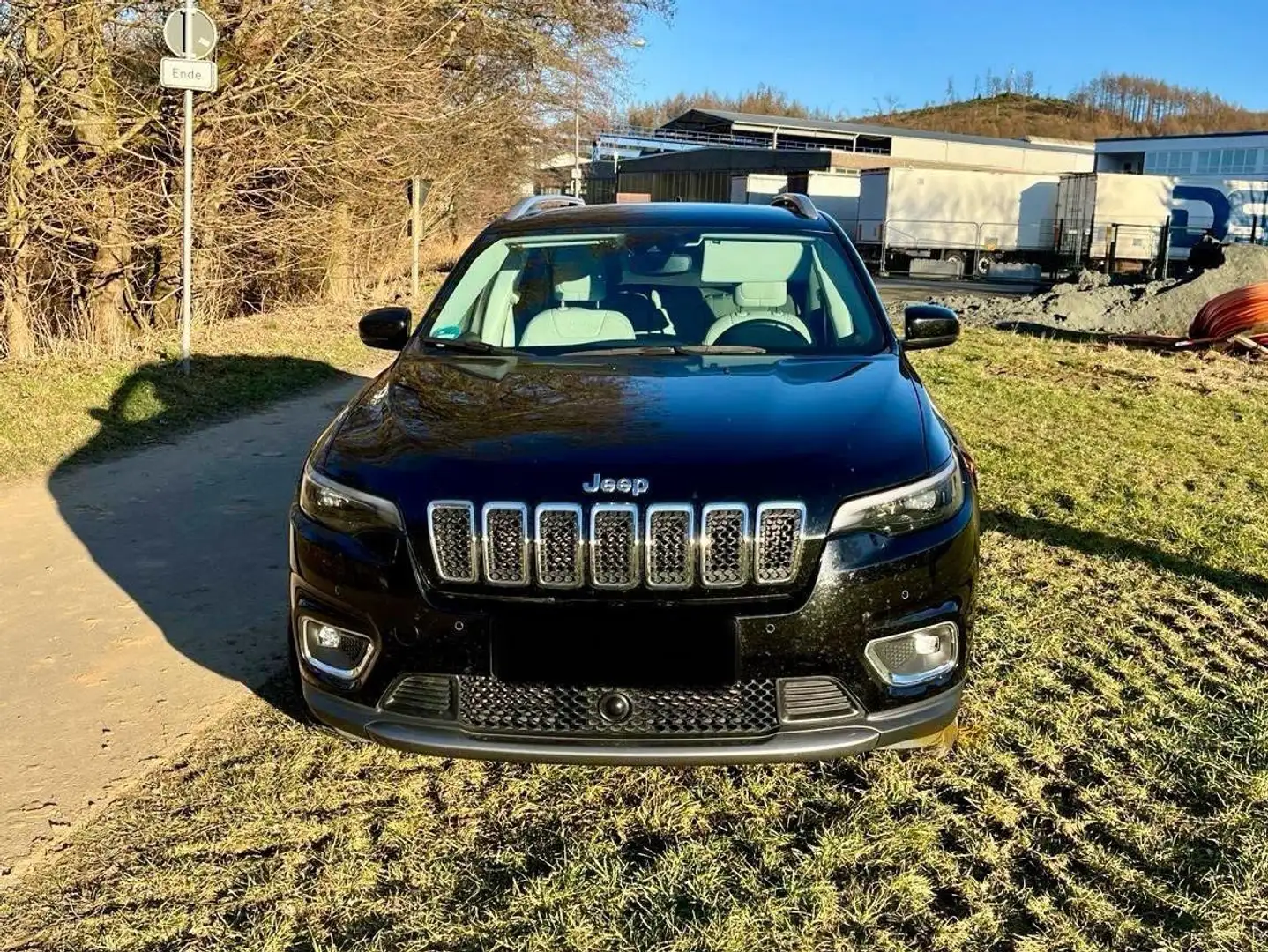 Jeep Cherokee Cherokee 2.2 MJ II Active Drive II Automatik Overl Schwarz - 1
