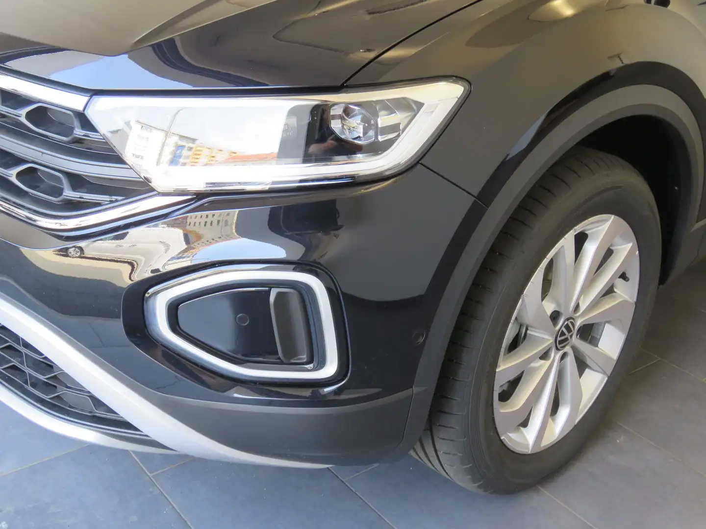 Volkswagen T-Roc Friends TSI DSG Schwarz - 2