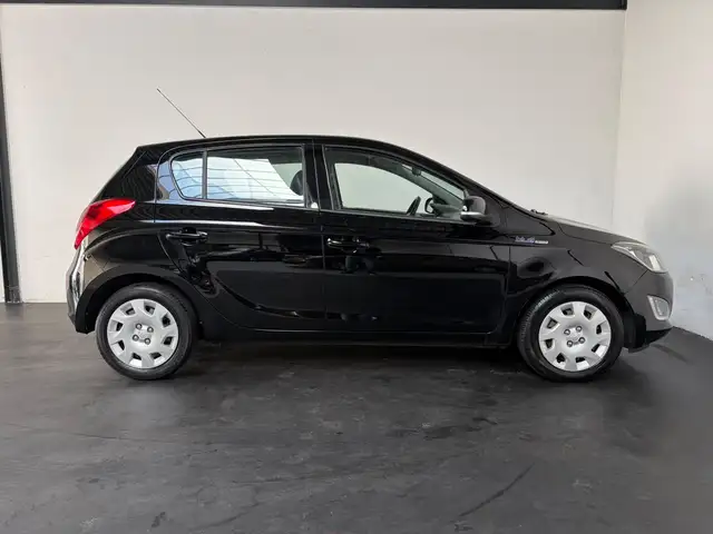 Hyundai I20 view 19
