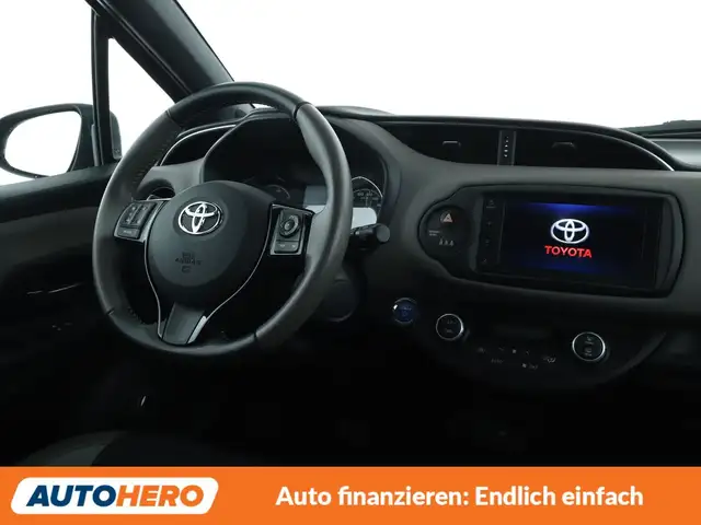 Toyota Yaris view 13