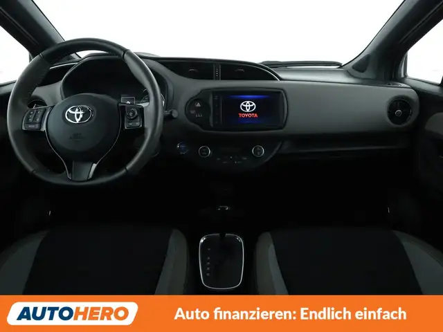 Toyota Yaris view 12