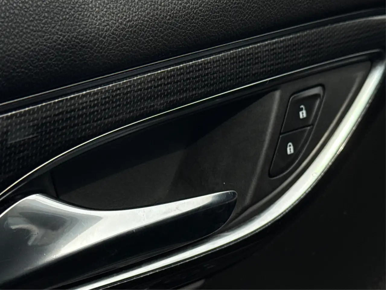 Buick Envision снимка Buick Envision