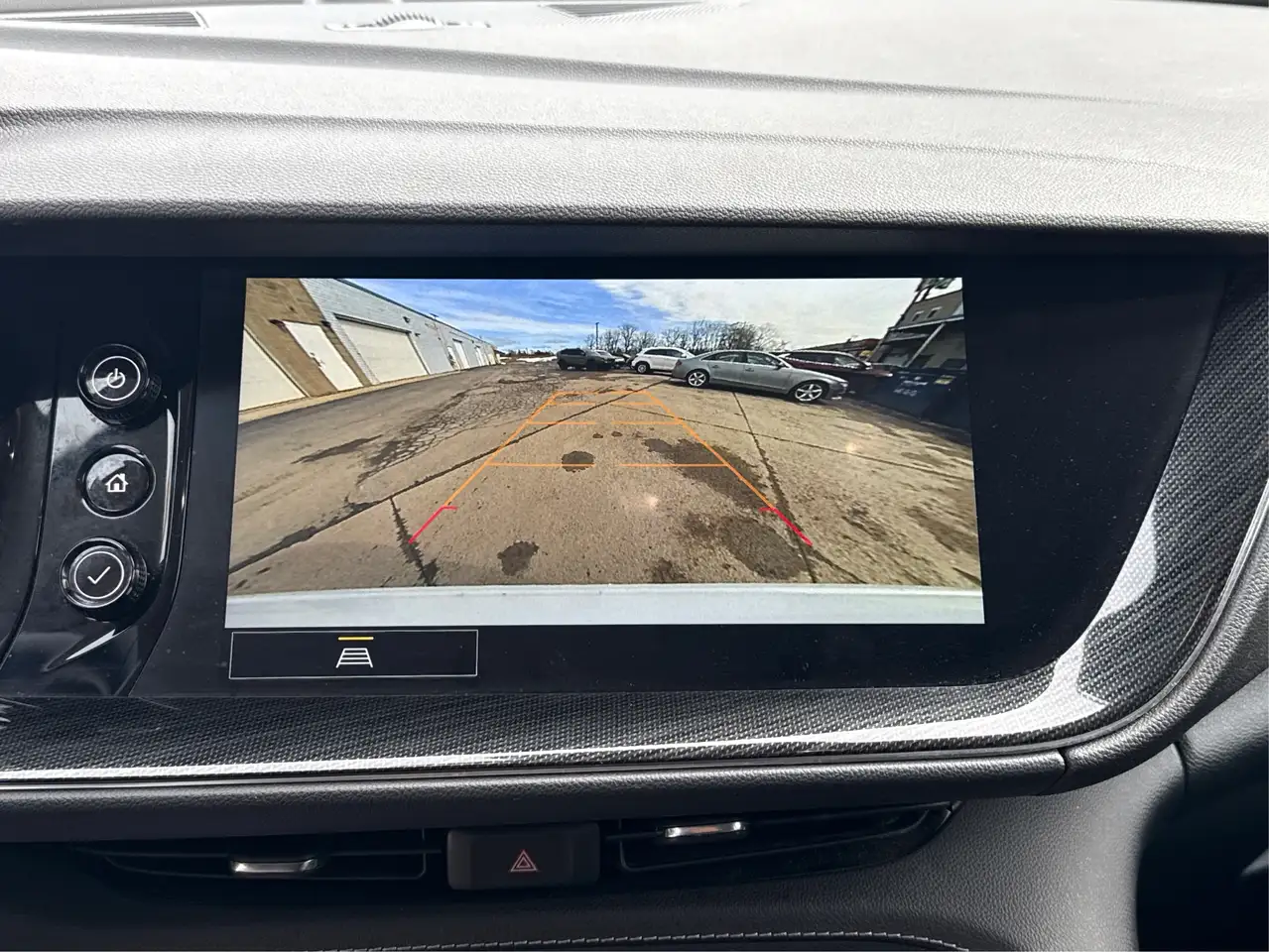 Buick Envision снимка Buick Envision