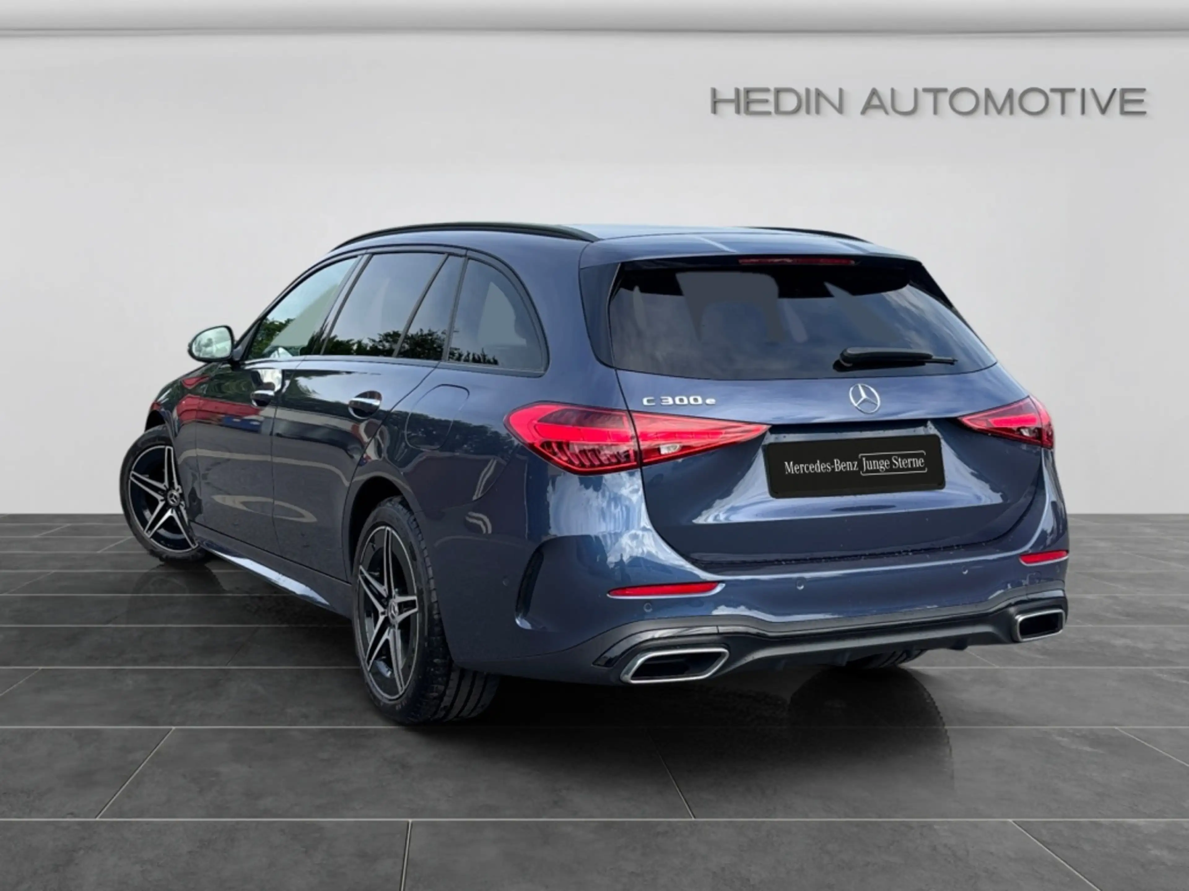 Mercedes-Benz C 300 e T AMG|NIGHT|DISTR|PANO|MBUX|AHK|LEDER — photo 4